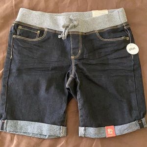 Girls Bermuda length shorts